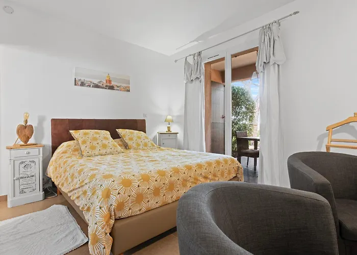 Apartment 2 - Du Soleil *