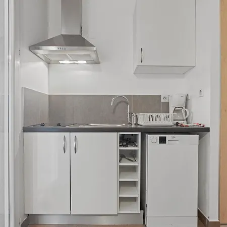 2 - Du Soleil Apartment *